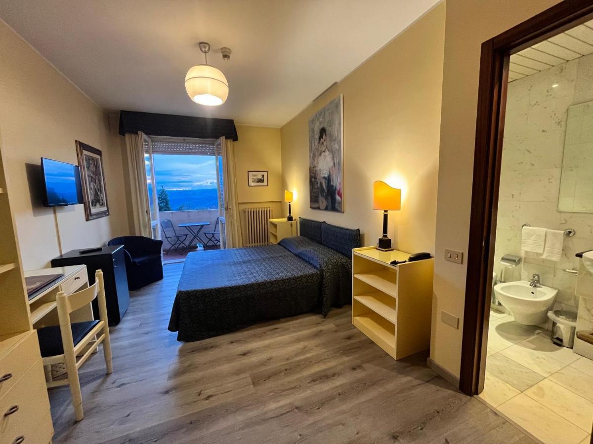 אורבינו Hotel & Residence Dei Duchi מראה חיצוני תמונה