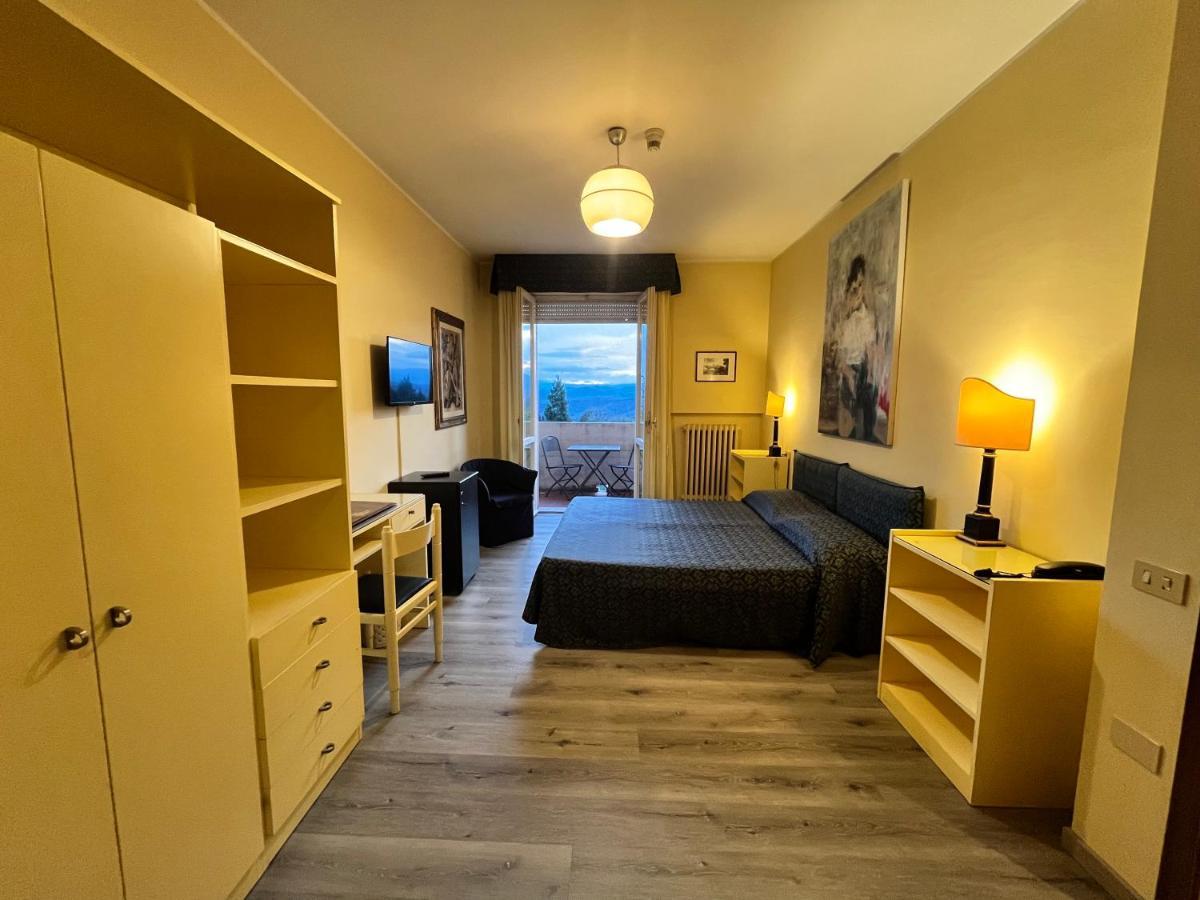 אורבינו Hotel & Residence Dei Duchi מראה חיצוני תמונה