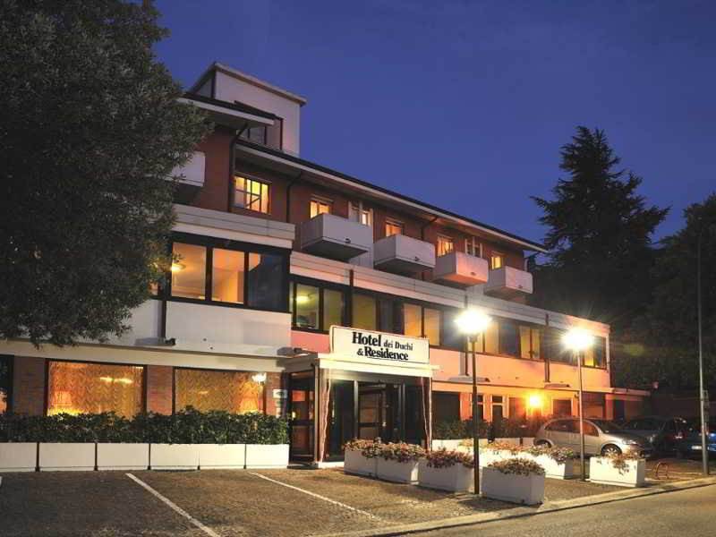 אורבינו Hotel & Residence Dei Duchi מראה חיצוני תמונה