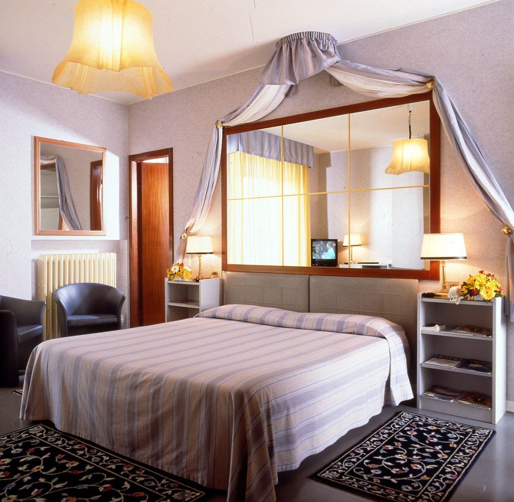 אורבינו Hotel & Residence Dei Duchi מראה חיצוני תמונה
