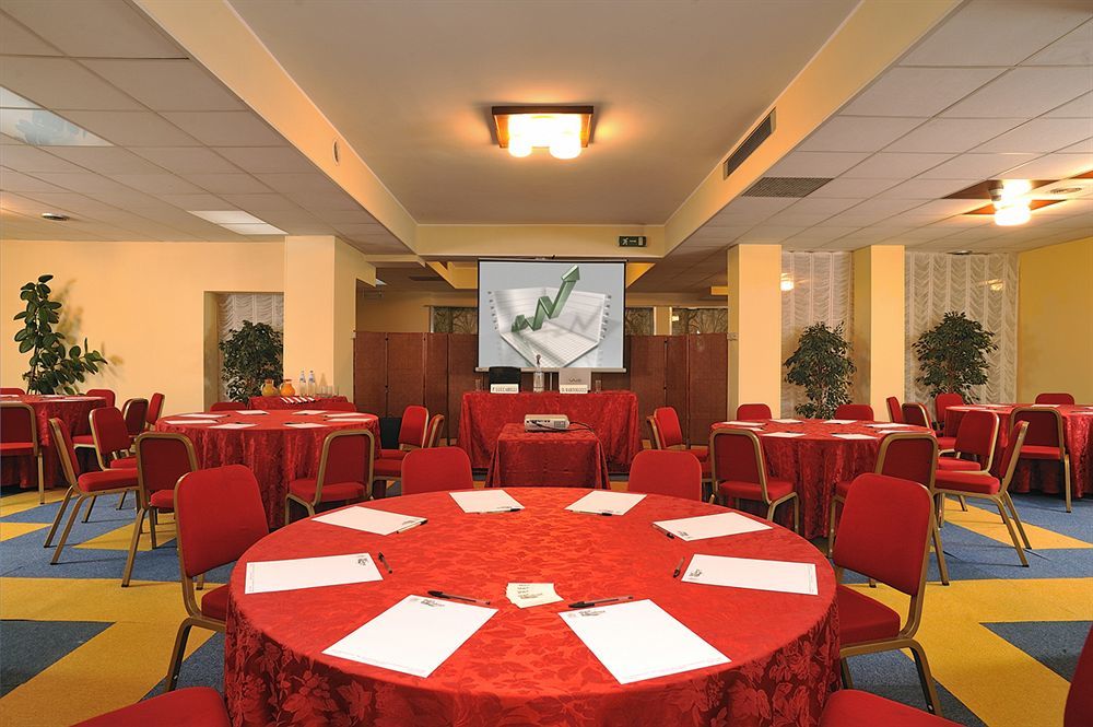 אורבינו Hotel & Residence Dei Duchi מראה חיצוני תמונה