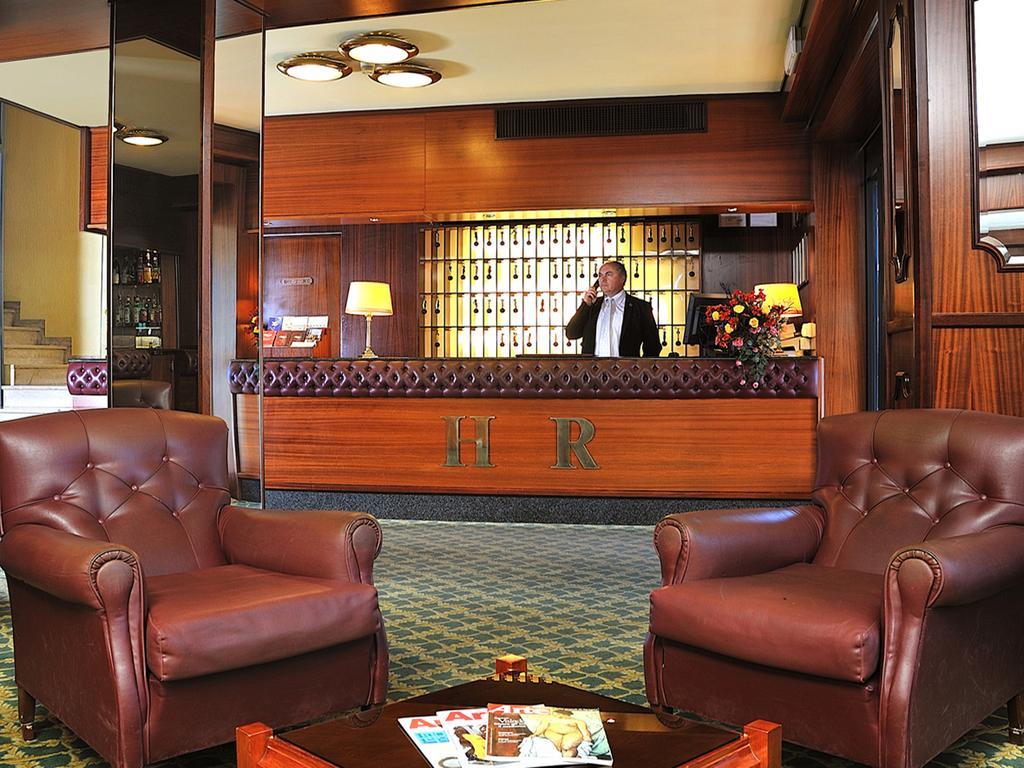 אורבינו Hotel & Residence Dei Duchi מראה חיצוני תמונה