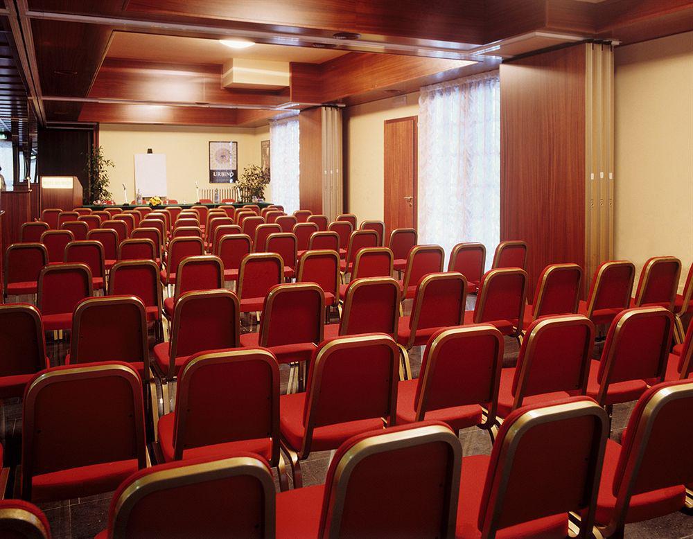 אורבינו Hotel & Residence Dei Duchi מראה חיצוני תמונה