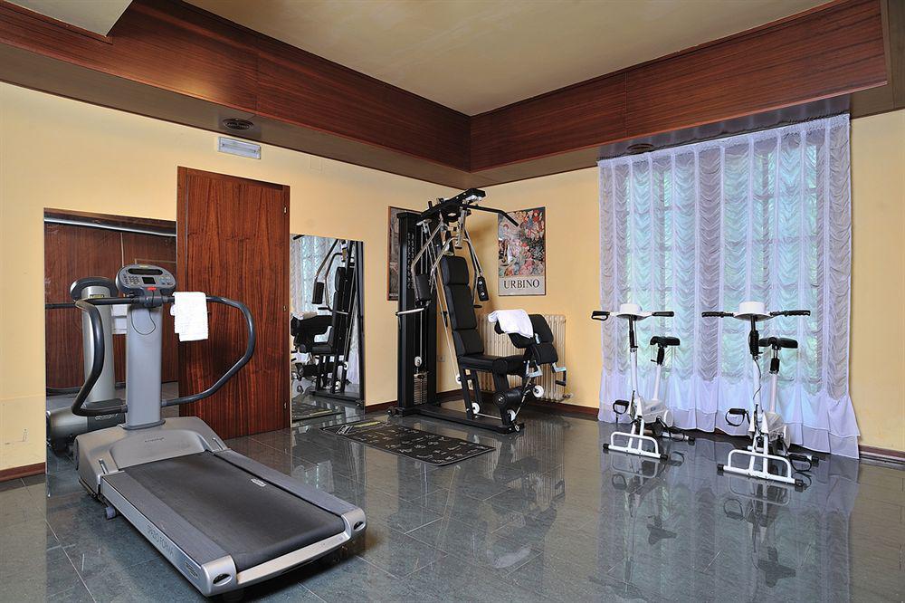 אורבינו Hotel & Residence Dei Duchi מראה חיצוני תמונה
